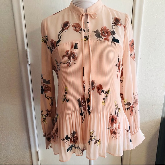 EUC Pleione floral blouse - Picture 2 of 6